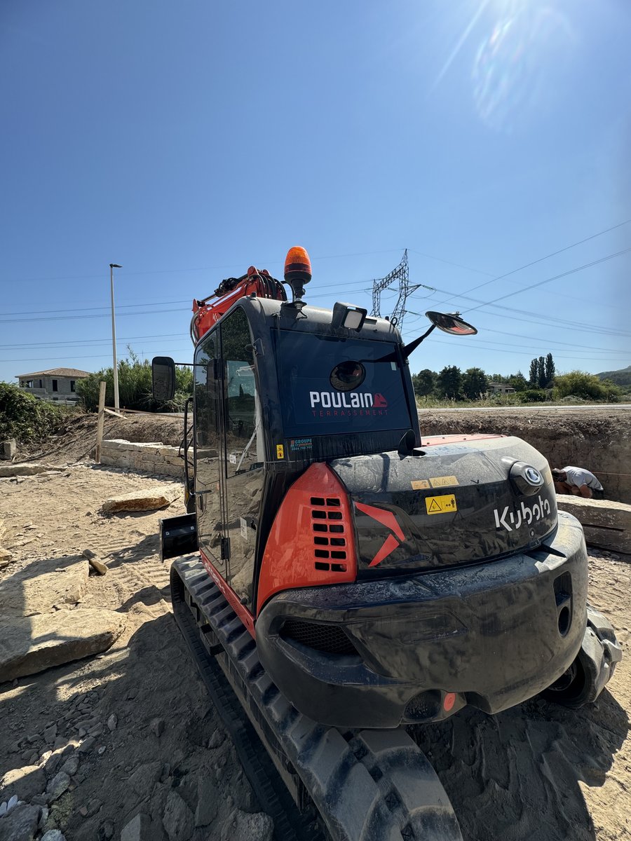 Film teinté cabine engin TP — Teintée + Pertuis