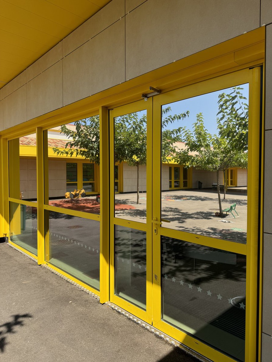 Film sécurité et film solaire ERP collectivités PACA — Teintée +