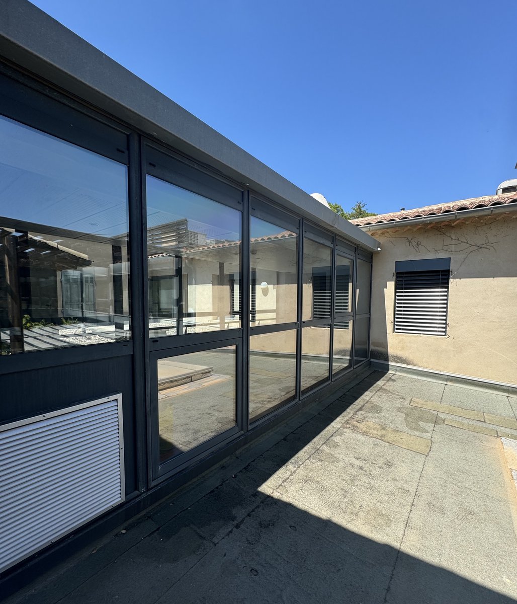 Solutions vitrage professionnel hôtellerie restauration PACA — Teintée +