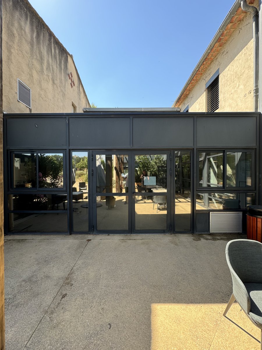 Pose film solaire sur fenêtre PACA — Teintée + Pertuis