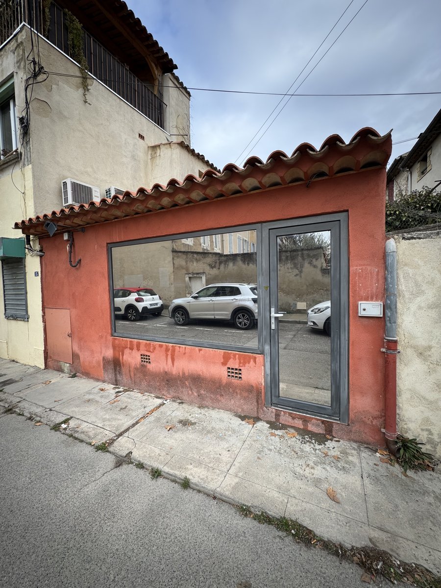 Pose film solaire anti-chaleur sur vitrage — Teintée + Pertuis