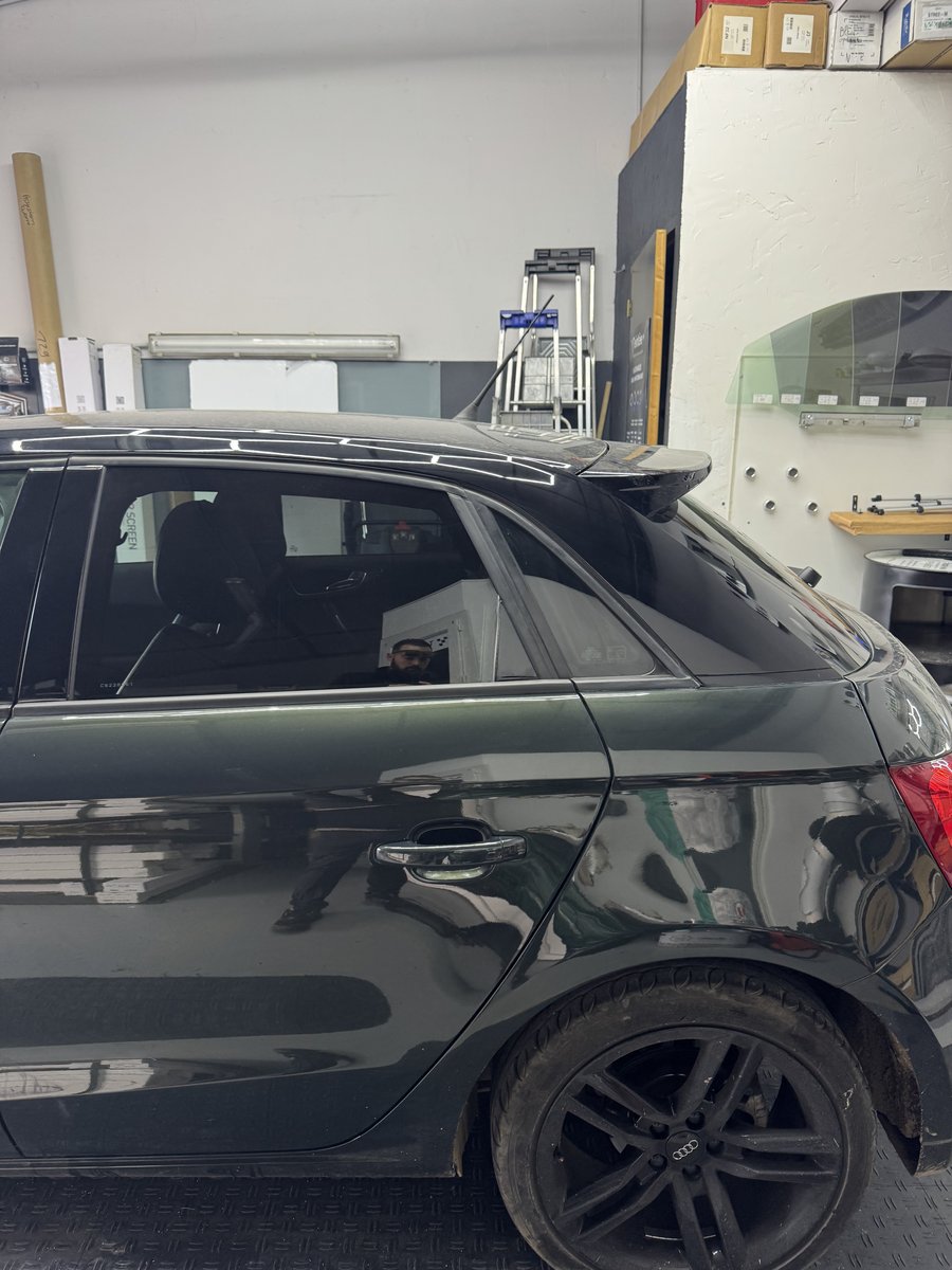 Film teinté automobile — pose professionnelle Teintée + PACA