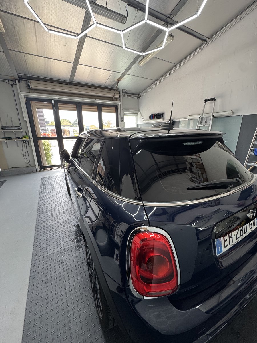 Vitres teintées voiture Pertuis — film nano-céramique Teintée +