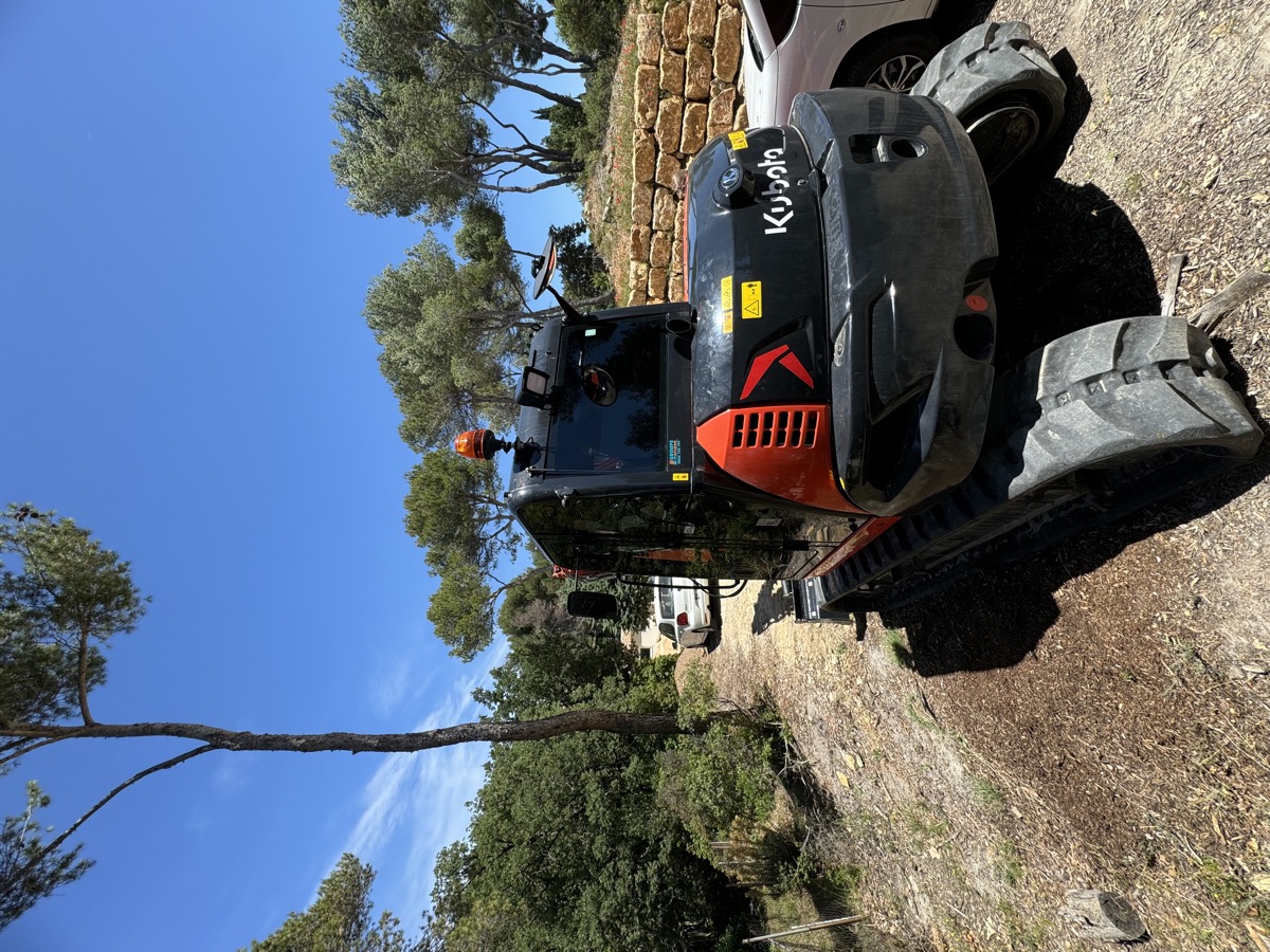 Film solaire sur cabine d'engin de chantier — Teintée + PACA