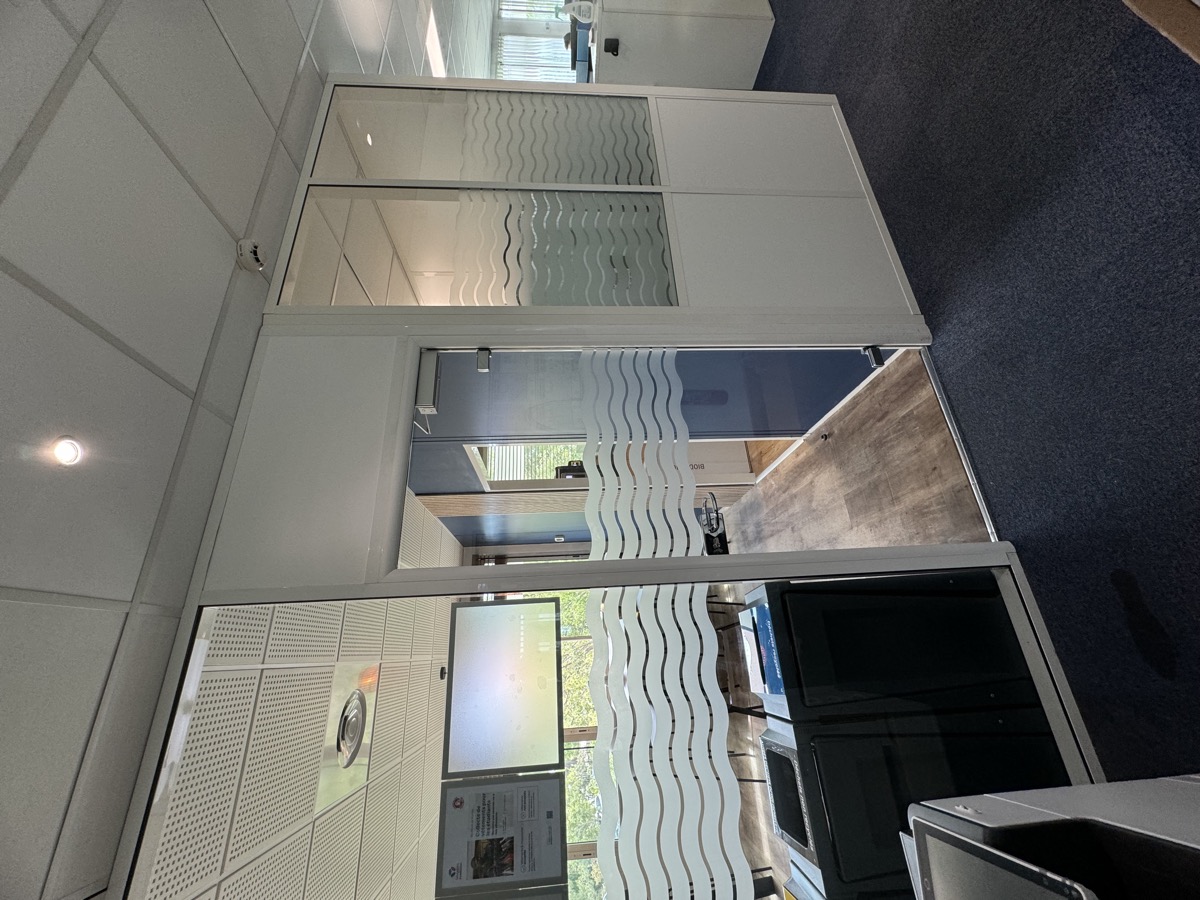 Film décoratif sur vitrage intérieur — Teintée + PACA