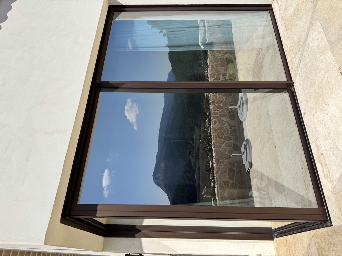 Film solaire anti-chaleur sur vitrage — chantier PACA — Teintée +