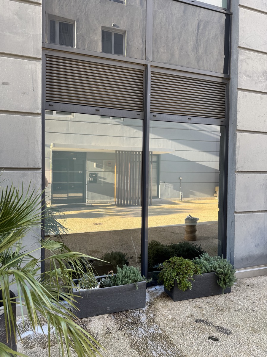 Film solaire anti-chaleur sur vitrage — chantier PACA — Teintée +