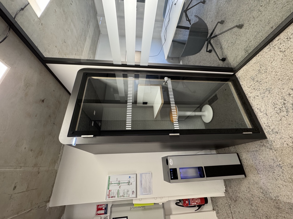 Bandes de signalétique ERP sur vitrage — Teintée + PACA