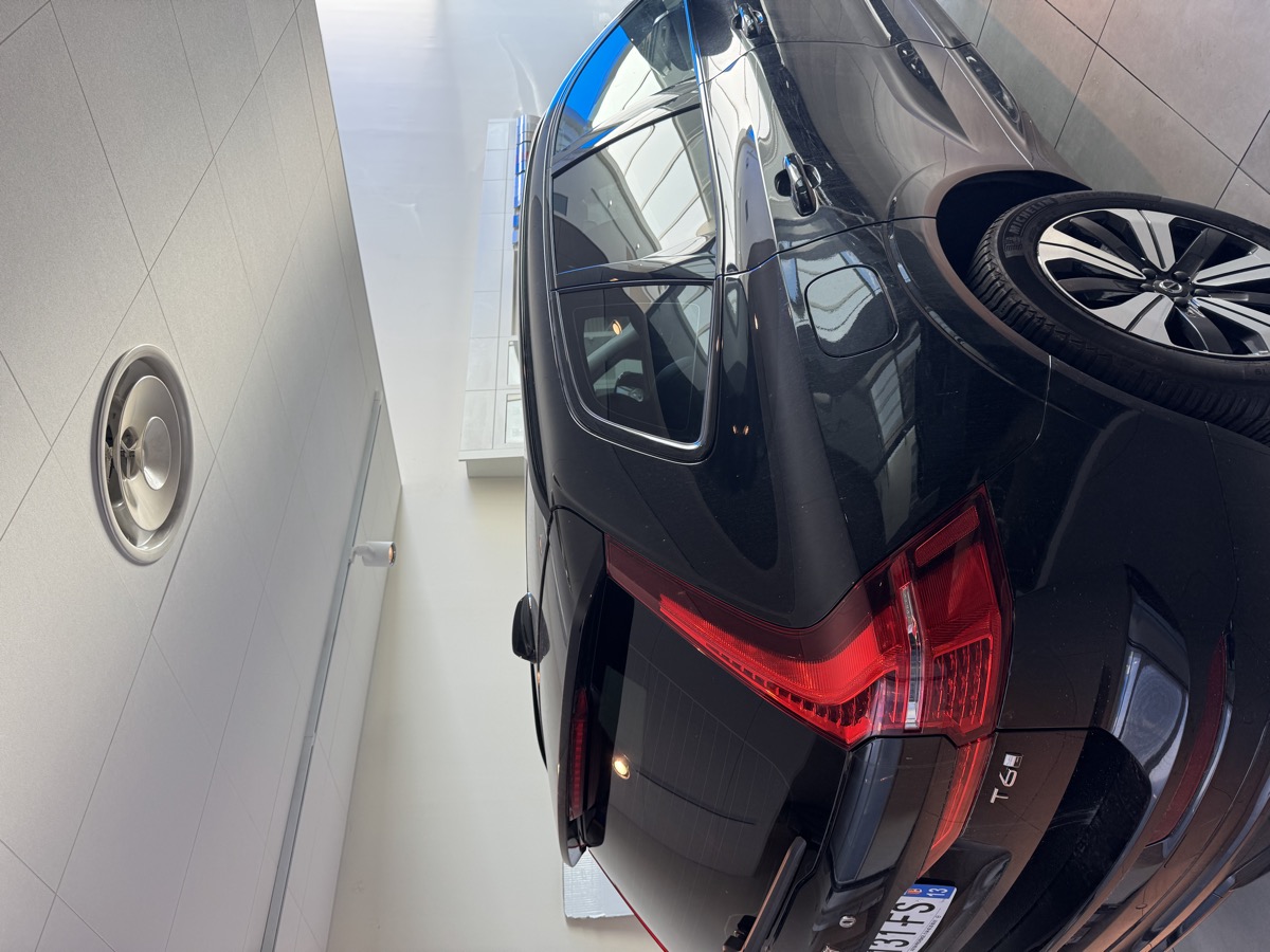 Vitres teintées véhicule — pose professionnelle PACA — Teintée +