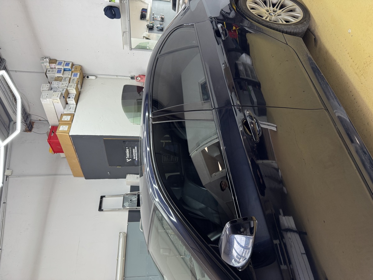 Vitres teintées véhicule — pose professionnelle PACA — Teintée +