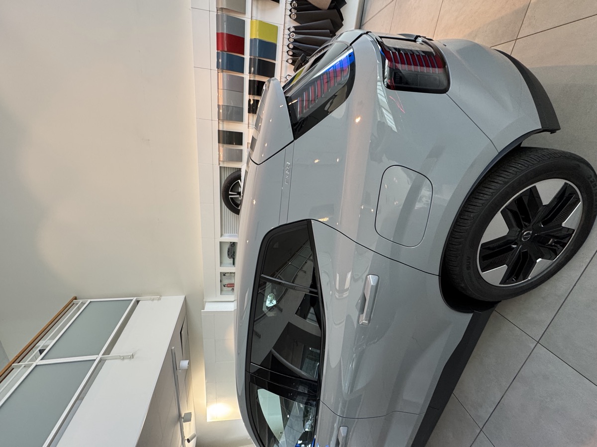 Vitres teintées véhicule — pose professionnelle PACA — Teintée +