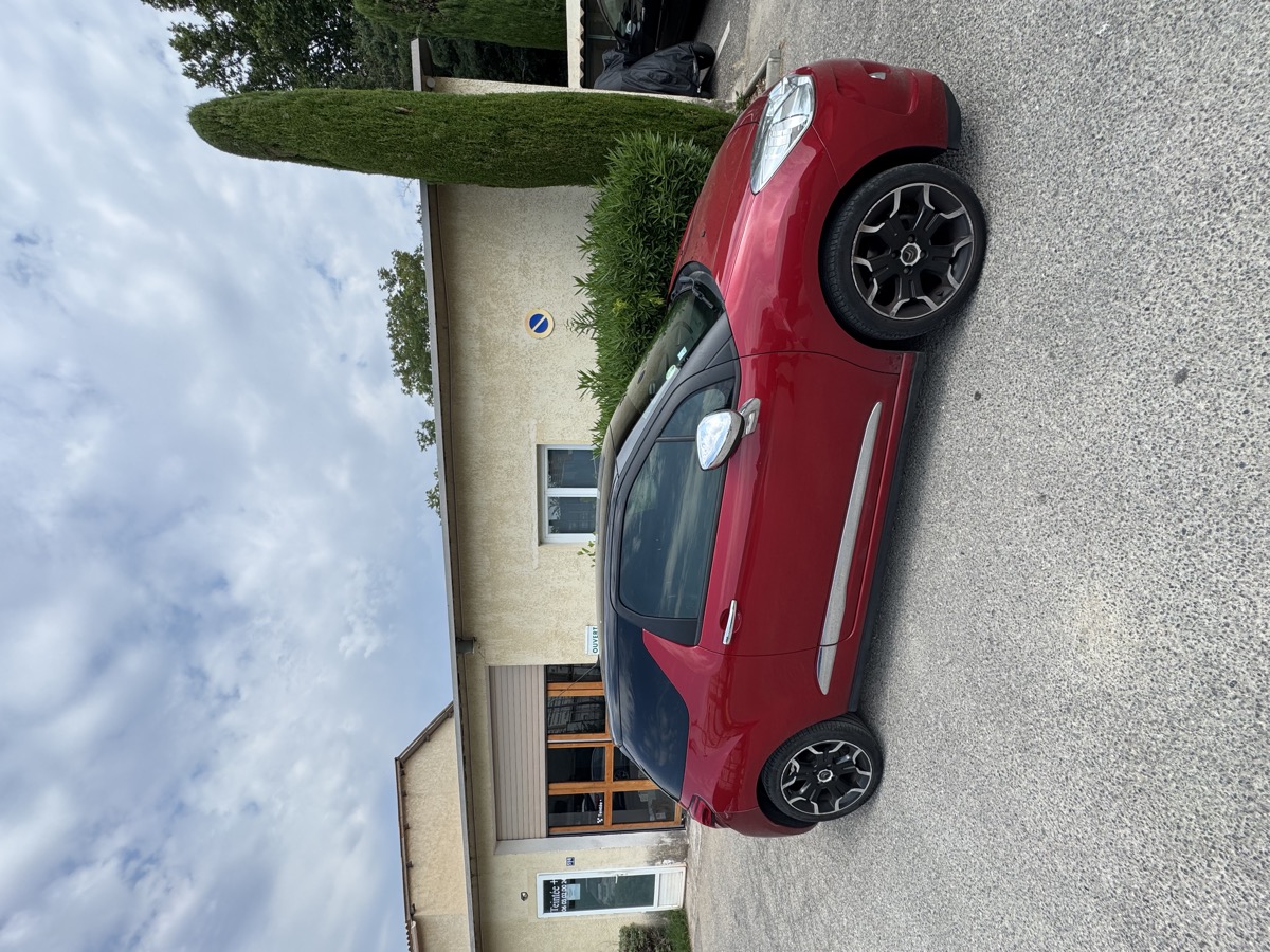 Vitres teintées véhicule — pose professionnelle PACA — Teintée +