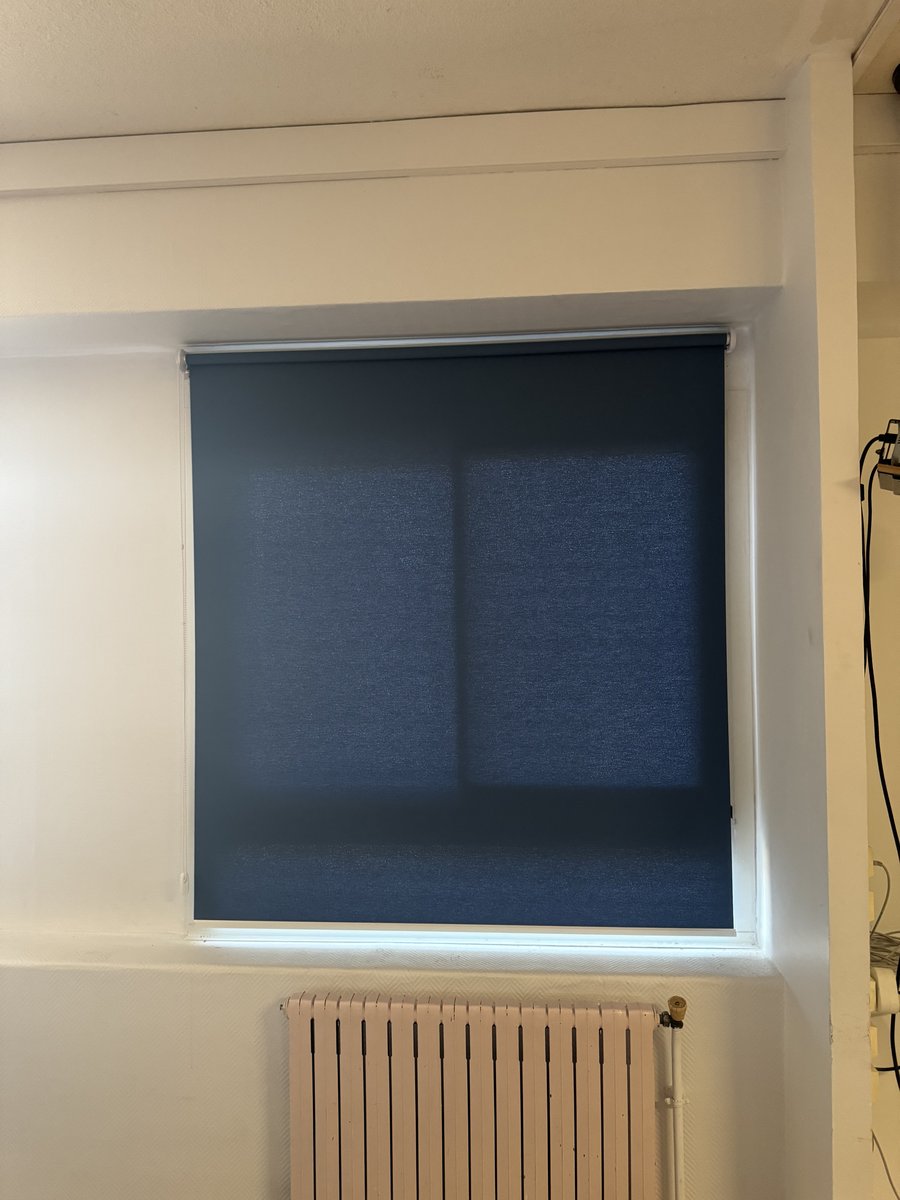 Pose de store intérieur sur vitrage — Teintée + PACA